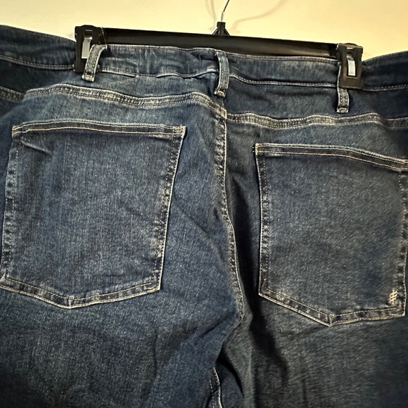 Silver Brand Skinny Jeans – Size 3X – Dark Blue Denim - Picture 8 of 9